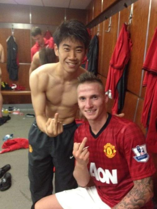 Alexander Buttner, Manchester United, Shinji Kagawa